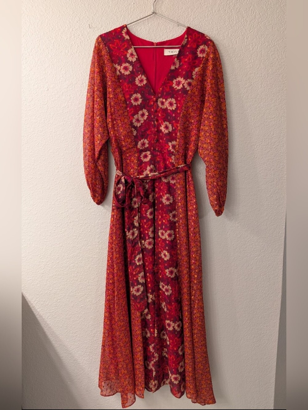 Taylor Floral Print Midi Dress Tie Waist Deep V Neck Button Front Red Orange 8